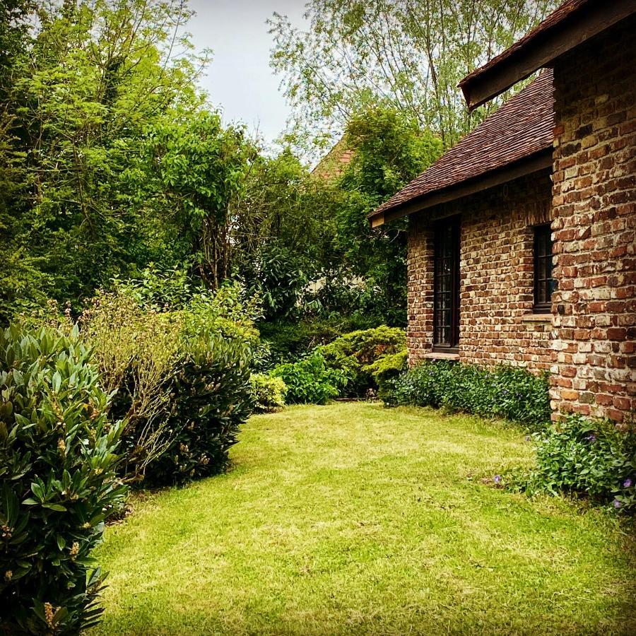 Les Cottages D'Orient Gite Boutique Mesnil-Saint-Père Екстериор снимка