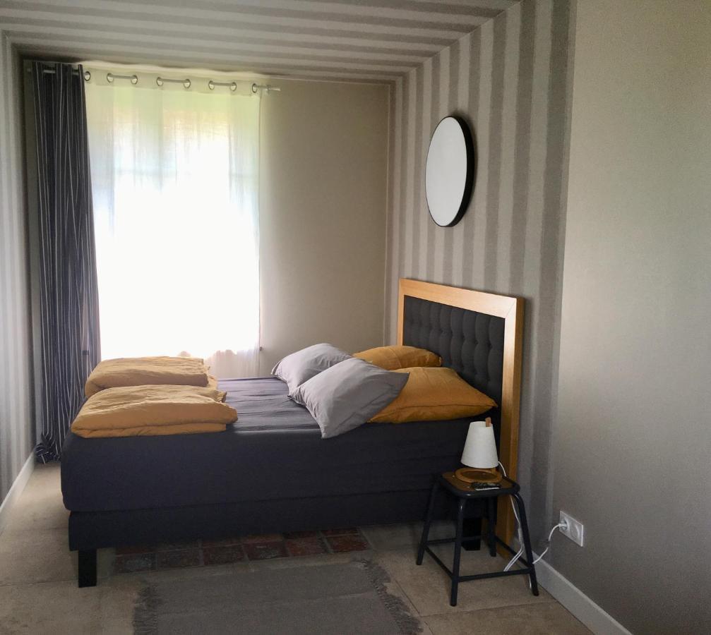 Les Cottages D'Orient Gite Boutique Mesnil-Saint-Père Екстериор снимка