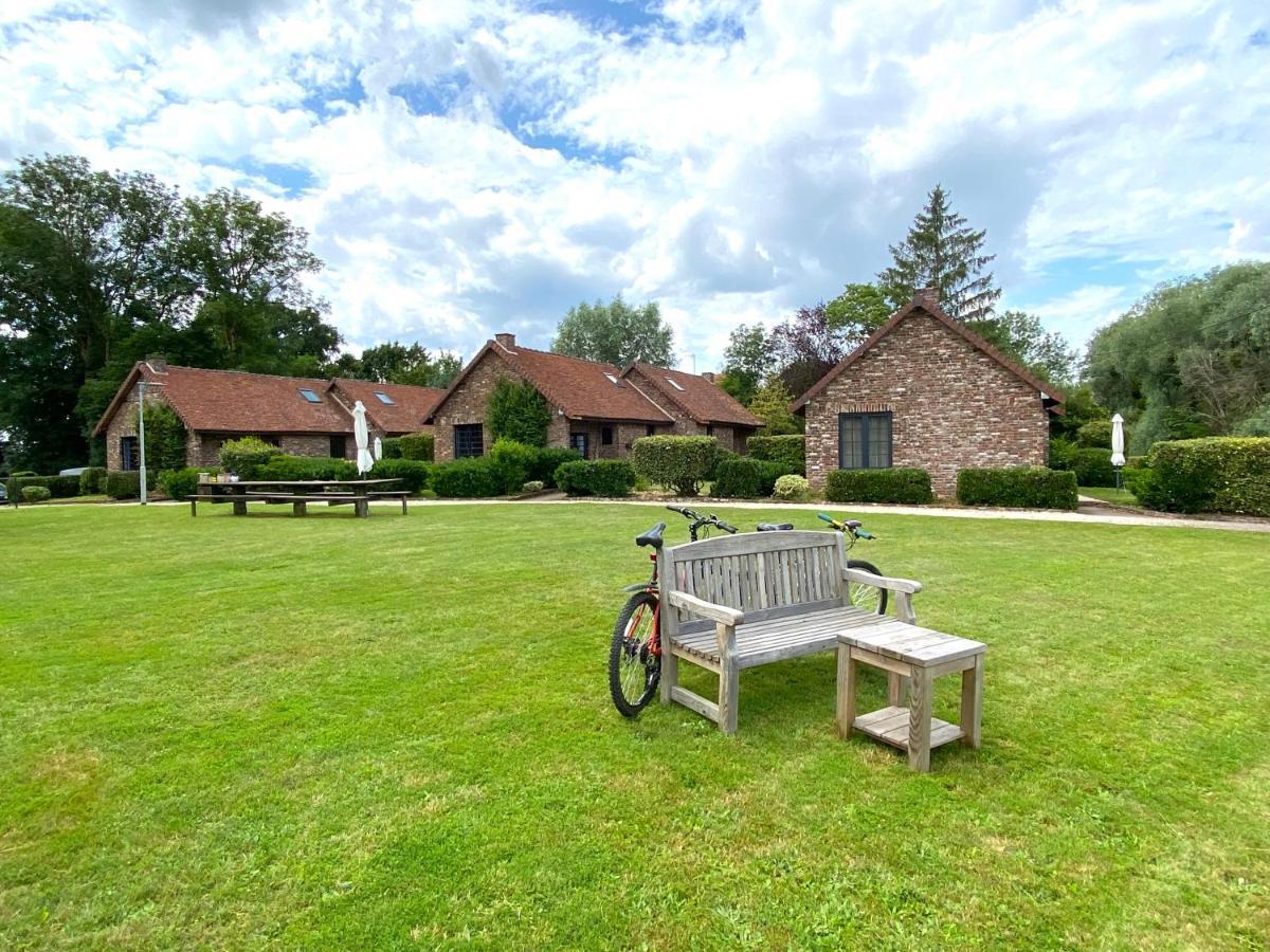 Les Cottages D'Orient Gite Boutique Mesnil-Saint-Père Екстериор снимка