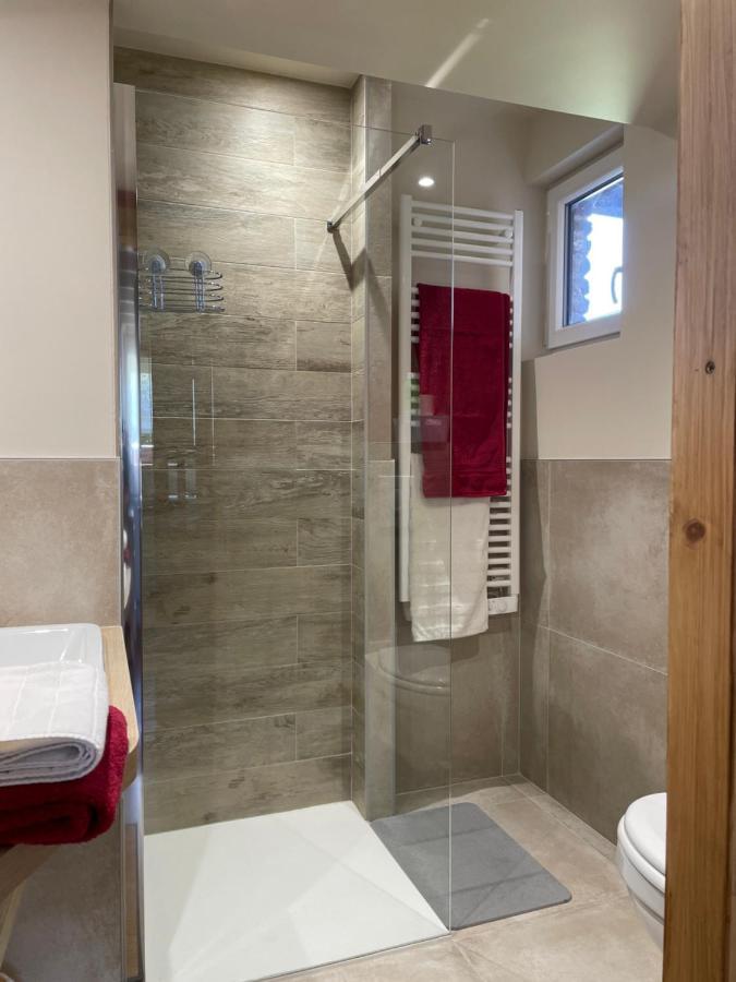 Les Cottages D'Orient Gite Boutique Mesnil-Saint-Père Екстериор снимка